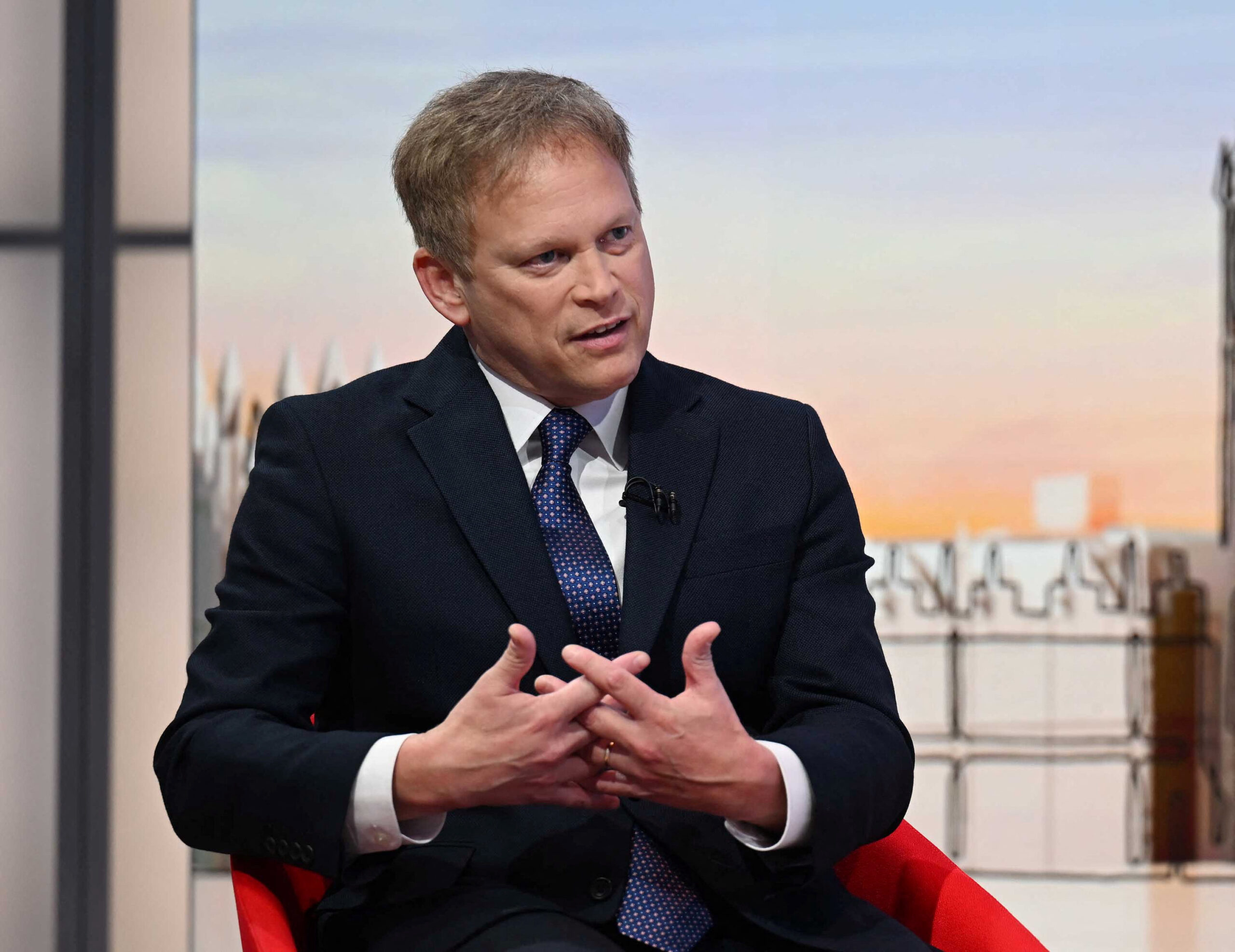 英國將向烏克蘭提供數千架無人機