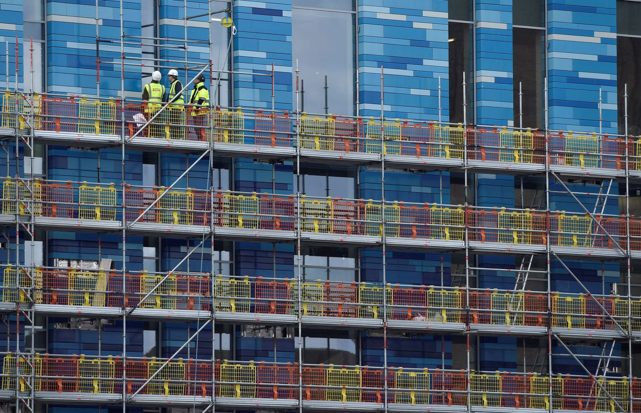 英國建築業採購經理人指數顯示大選前英國建築業增長放緩
