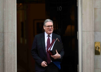 英國首相斯塔默：英國廣播公司報導：英國希望確保美國和歐洲保持一致