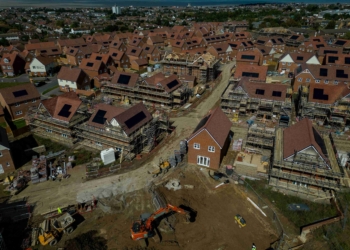 英國尋求縮減審查程式以避免新住房專案延期