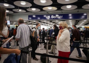 英國對歐洲人實施新的旅行許可要求