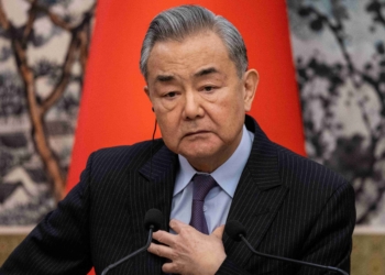 中國敦促英國和歐盟在美國關稅面前維護多邊貿易
