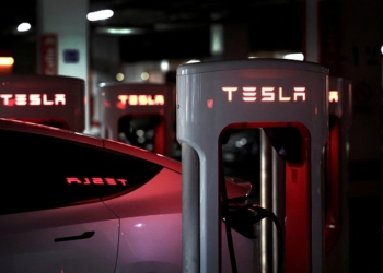 儘管電動汽車銷量大幅增長，但特斯拉在西班牙 4 月份的新車銷量仍下降了 36%