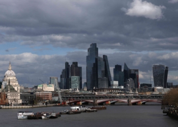 英國告訴反壟斷監管機構要專注於經濟增長