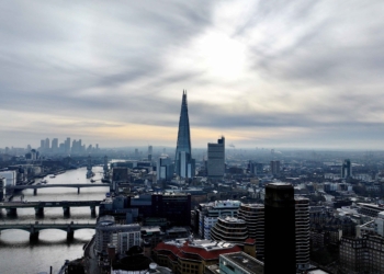 英國服務業情緒創兩年半新低，CBI稱