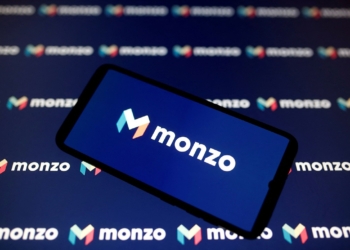 英國挑戰者銀行 Monzo 利潤飆升，營收超 13.5 億美元