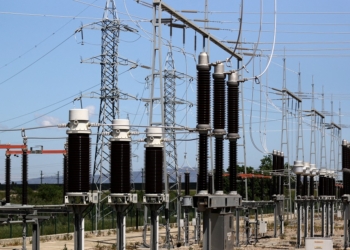 西班牙電網運營商將停電歸咎於發電廠，否認計算失誤
