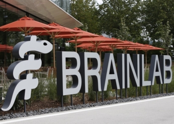 承銷商稱，Brainlab 首次公開募股預計每股定價 80 歐元