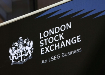 英國股市在因財政擔憂而拋售一天後企穩