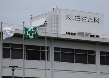 日產汽車股價暴跌，此前該公司宣佈將增加可轉換債券的發行規模