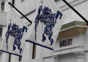 Burberry轉型一年，投資者看到進展