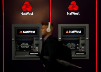 威斯敏斯特銀行（NatWest）公佈上半年利潤增長 18%，並宣佈新的 10 億美元股票回購計畫