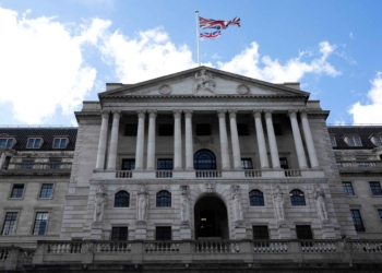 智庫稱，英國財政大臣裏夫斯將在今年的預算中面臨“不可能”的選擇