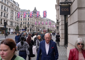 英國國家統計局表示，2023年底英國經濟規模比此前預期的略大