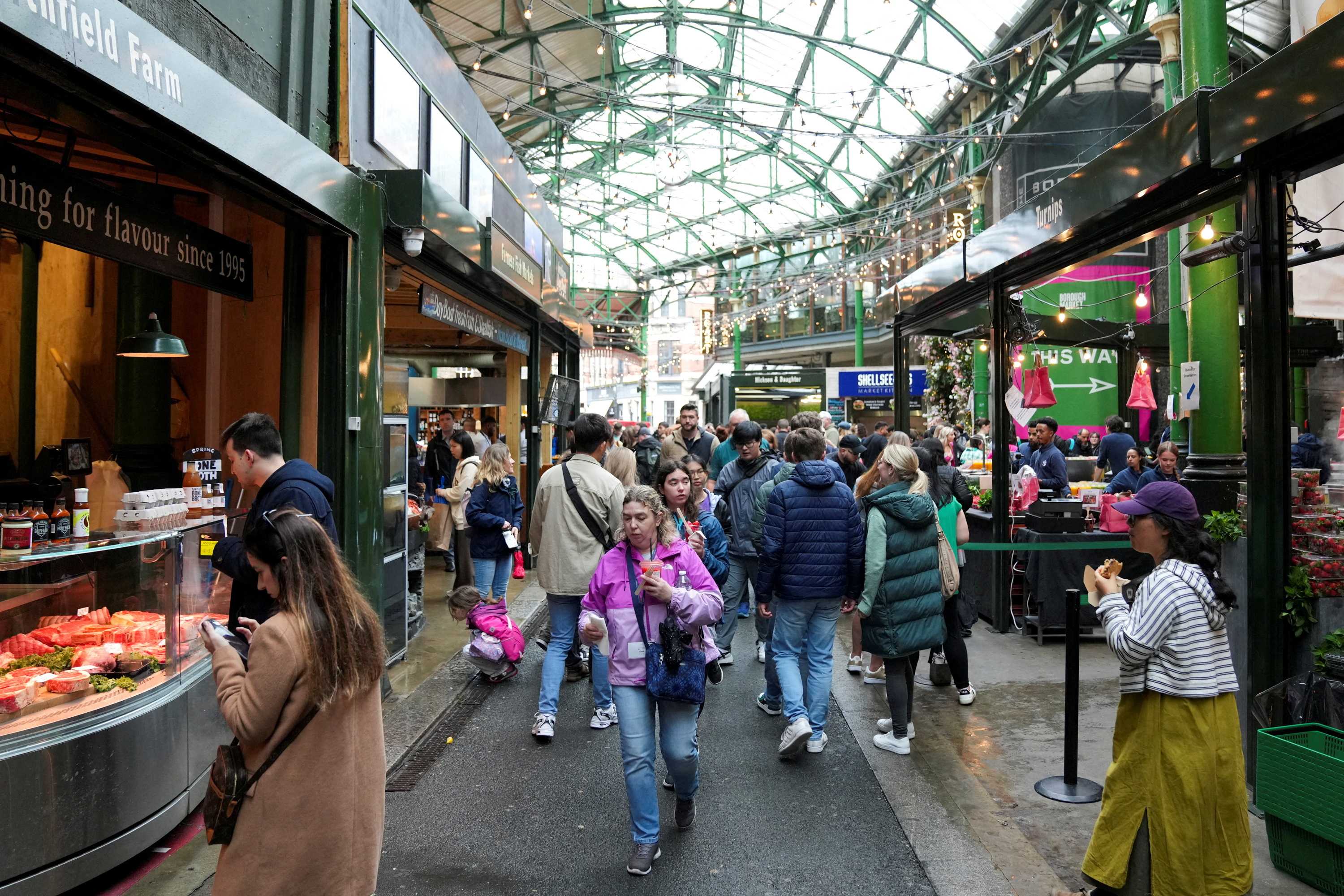 英國商店價格自2024年3月以來漲幅最大，加劇了通脹擔憂