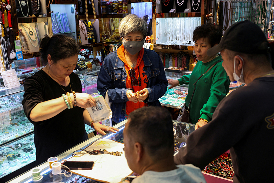 中國尋求轉機，要求企業瞄準老年消費者