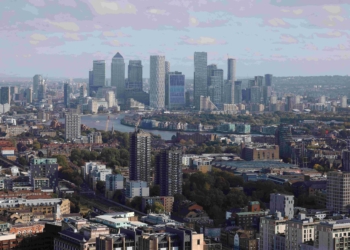英國央行調查顯示，英國企業報告自2021年以來最大就業降幅
