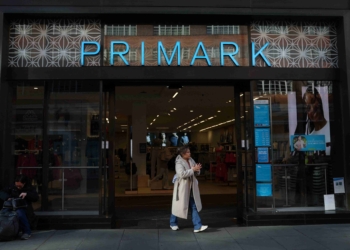 Primark 下半年因歐洲市場疲軟導致基礎銷售額下降