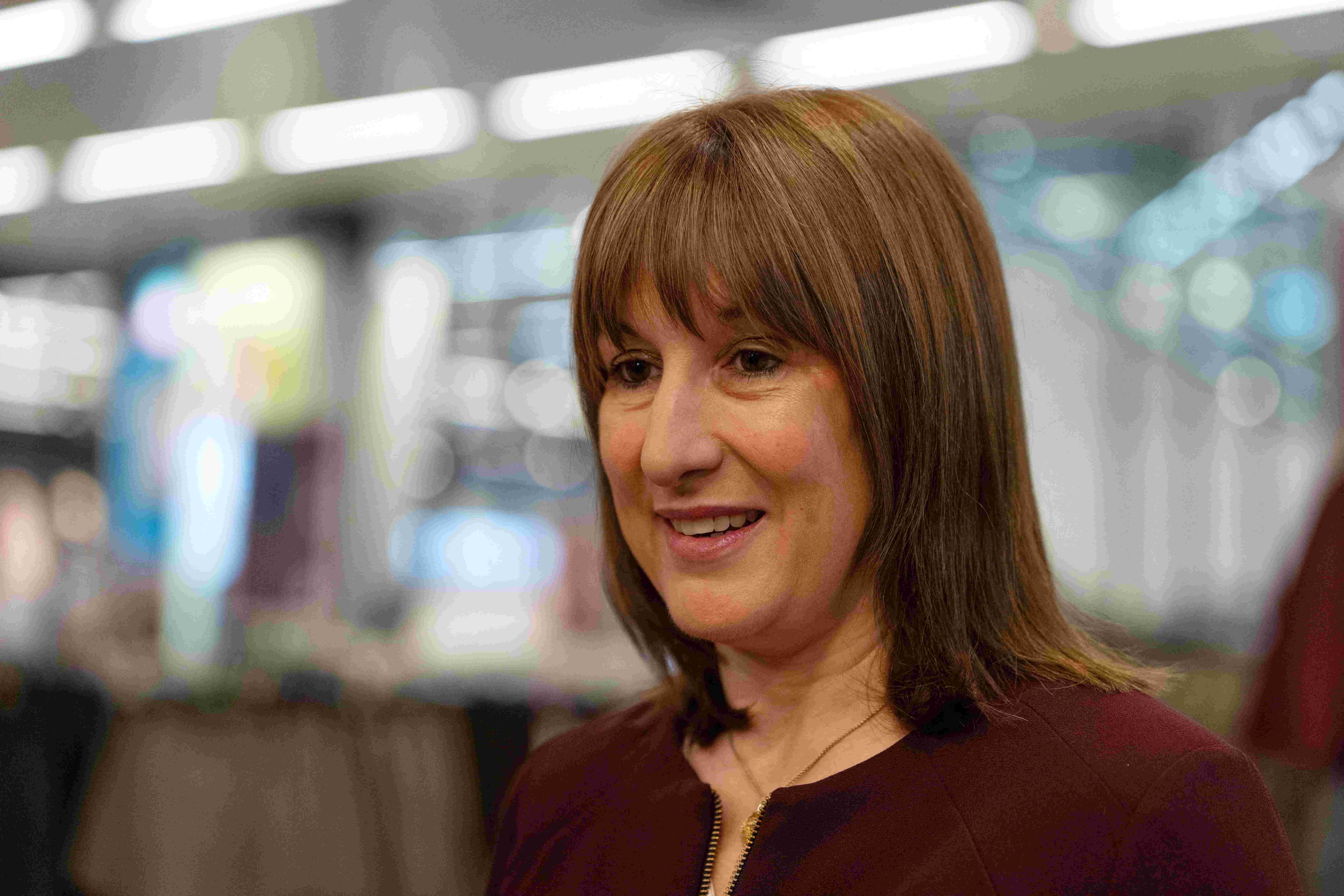 英國財政大臣裏夫斯將以增稅預算案考驗投資者與黨內信任- 星空經濟新聞