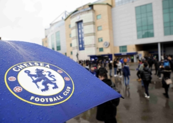 英國要求阿布拉莫維奇將切爾西出售所得款項捐給烏克蘭，否則將面臨訴訟