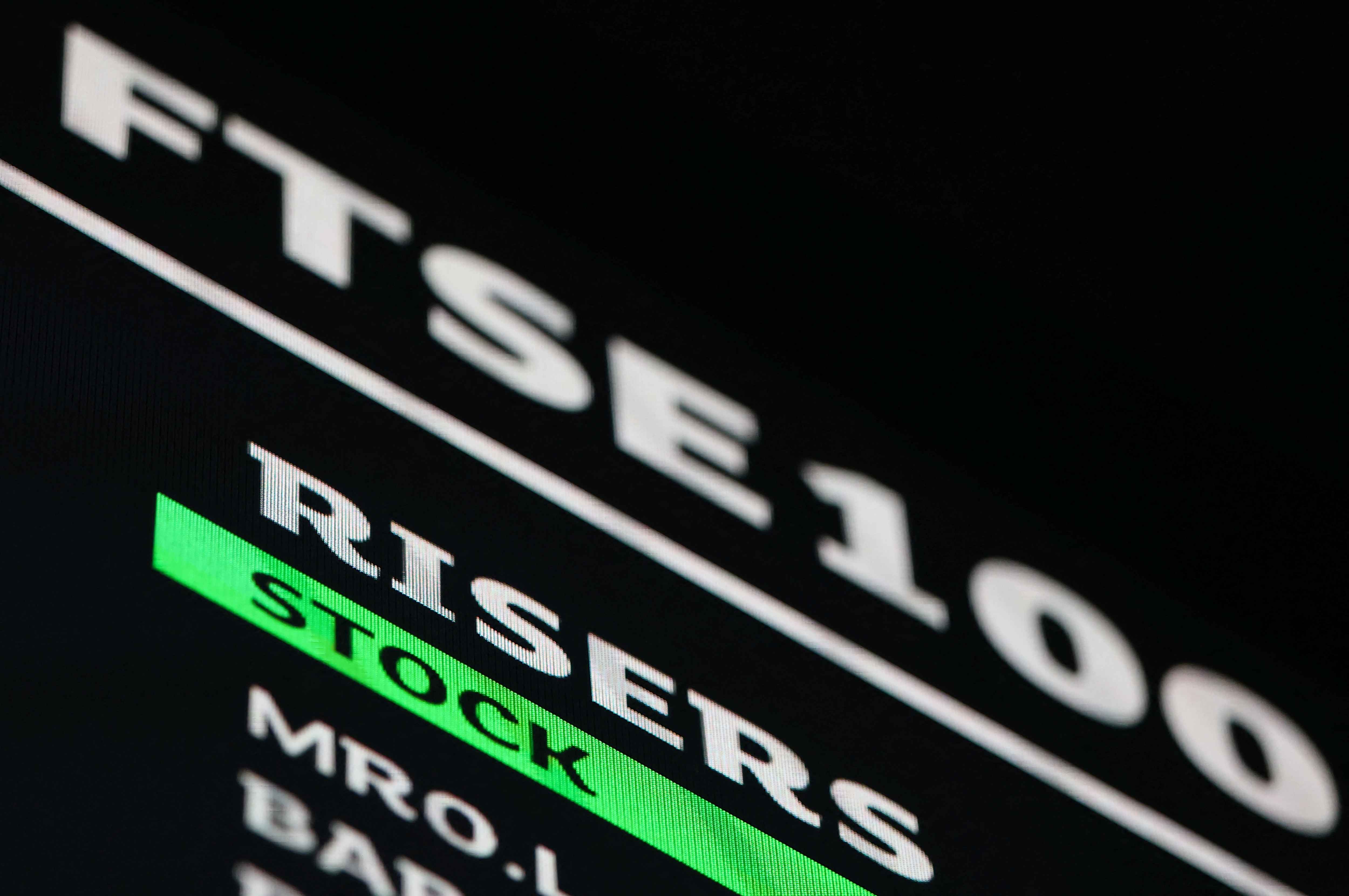 英國富時100指數首次突破1萬點大關，礦業和軍工股領漲- 星空經濟新聞