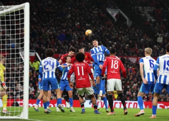 足球——馬丁內利帽子戲法助阿森納足總杯淘汰樸茨茅斯，曼聯遭敗績