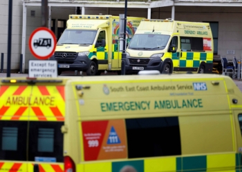 英國140多萬醫護人員將獲得3.3%的加薪