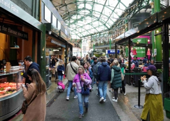 英國2月通脹率維持在3% 伊朗戰爭或致未來飆升