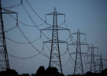 電網運營商稱，儘管伊朗局勢動盪，英國今夏能源供應仍將充足