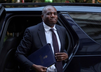 英國副首相拉米就曼德爾森任命風波表態支持首相斯塔默