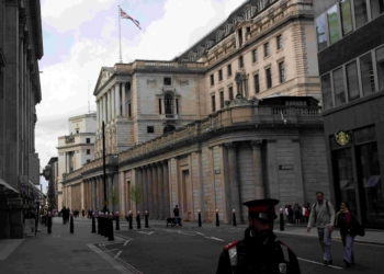 英格蘭銀行將維持利率不變，同時評估伊朗戰爭的影響