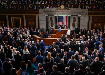 查爾斯國王在美議會發表演講，呼籲美英團結以應對伊朗局勢緊張