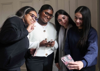 英國預計將出臺針對16歲以下人群的社交媒體限制措施
