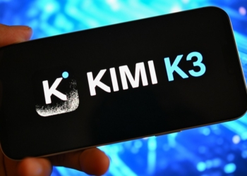 Kimi K3全面開源：海外開發者稱“讓Anthropic的萬億美元市值失去意義”